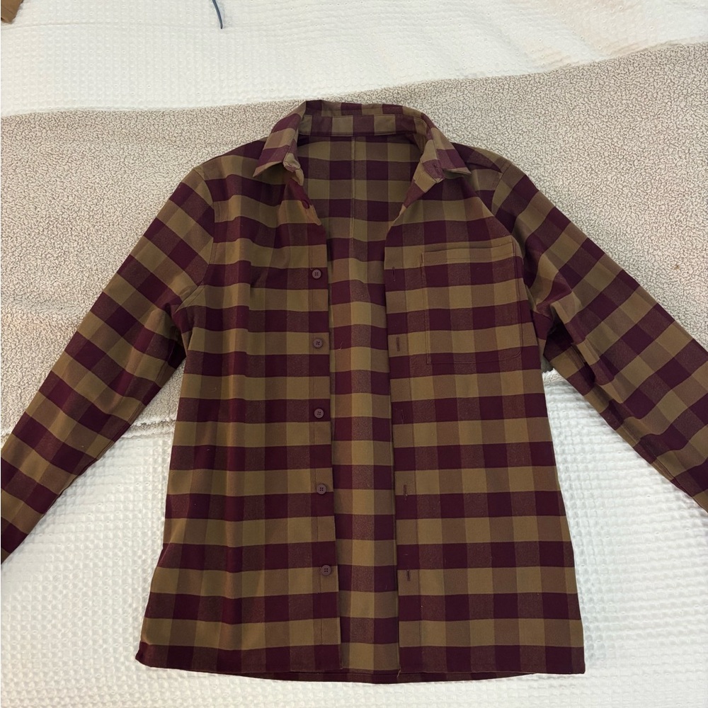 Men’s Lululemon Plaid Button-Up Shirt